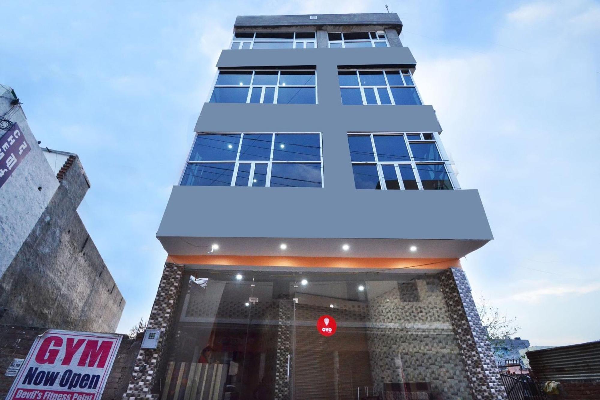 Hotel O Galaxy Nayagaon Buitenkant foto