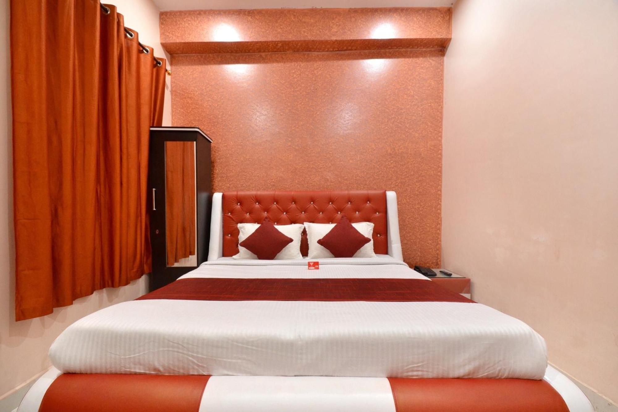 Hotel O Galaxy Nayagaon Buitenkant foto