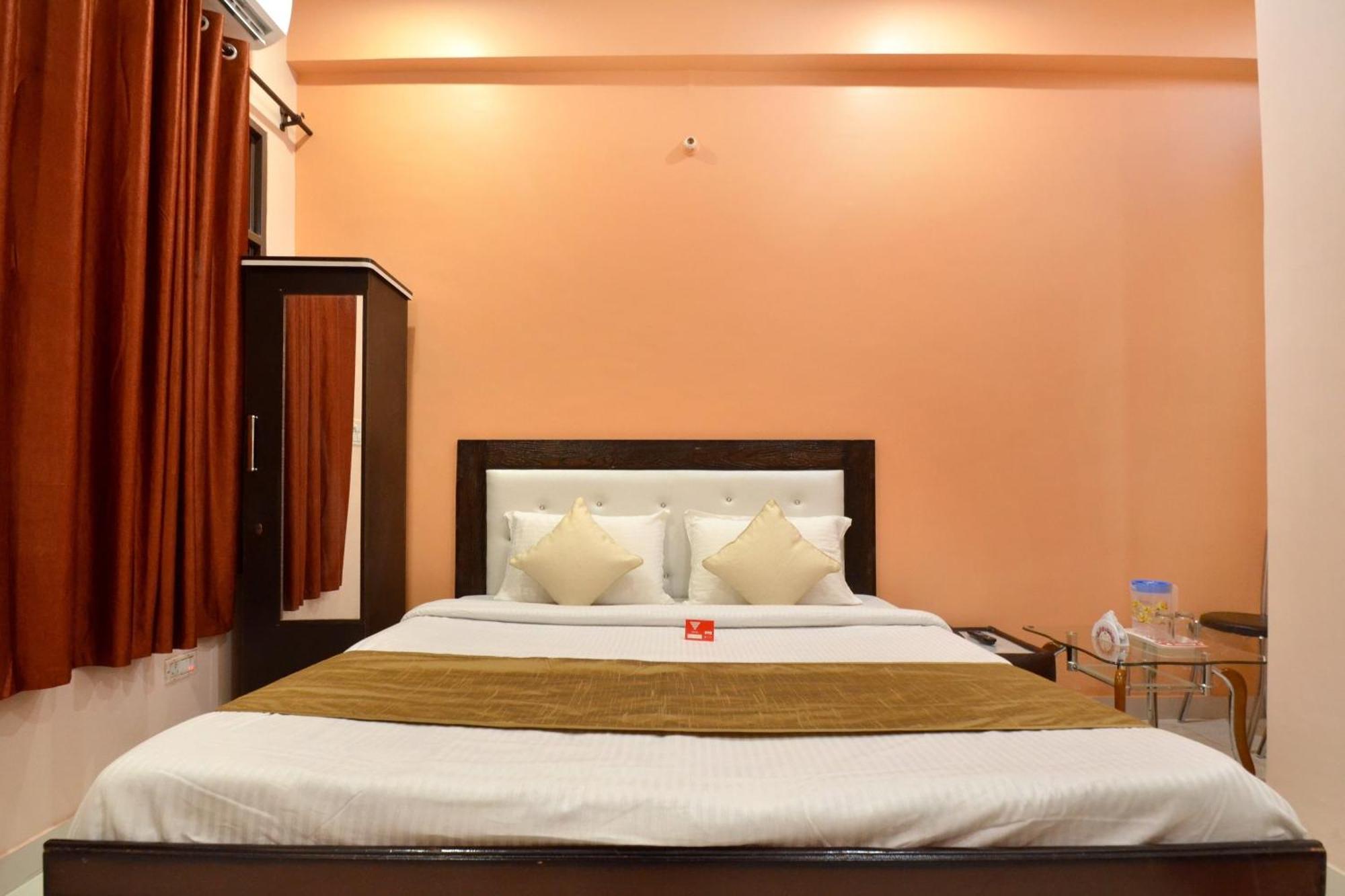 Hotel O Galaxy Nayagaon Buitenkant foto