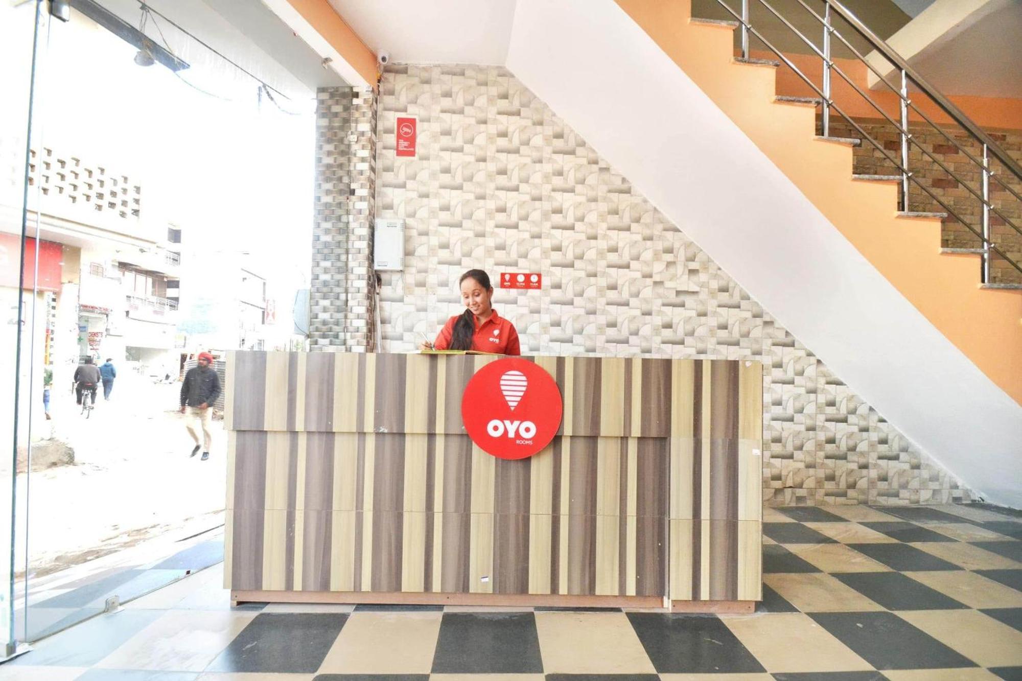 Hotel O Galaxy Nayagaon Buitenkant foto