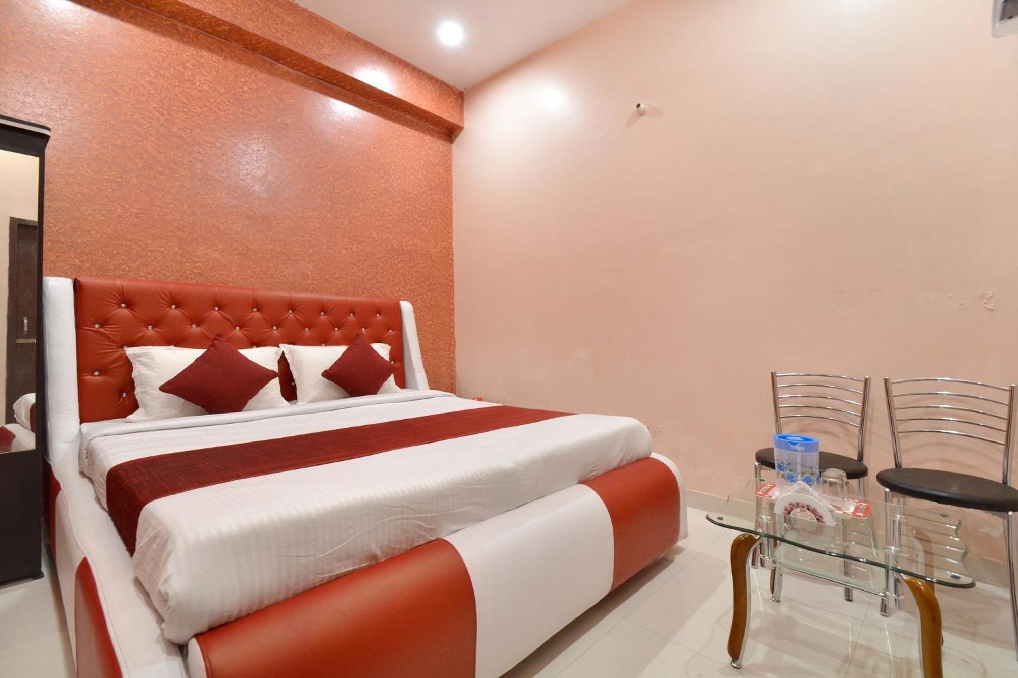 Hotel O Galaxy Nayagaon Buitenkant foto